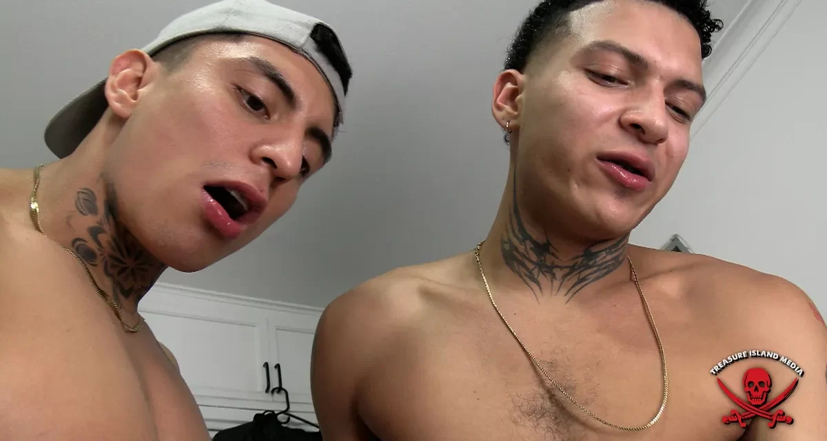 Alan Walter and Alex King Breed Eddi Santiago’s Hole Alan Walter and Alex King Breed Eddi Santiago’s Hole Gay Porn