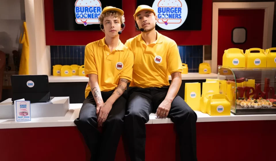 Burger Gooners: Vincent Revero & Nico Scooby’s Hot Meal Burger Gooners: Vincent Revero & Nico Scooby's Hot Meal Gay Porn