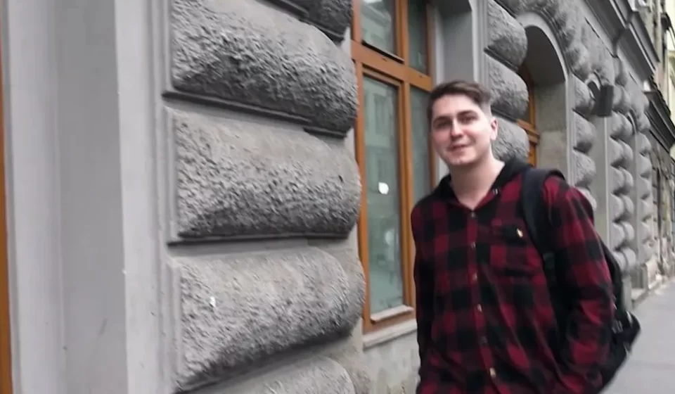 Czech Hunter 847: Barebacking The College Cutie Czech Hunter 847: Barebacking The College Cutie Gay Porn