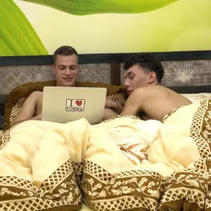 Lorenzo Ricci and Oscar Scholz: Morning Wood Interrupts Work Gay Porn