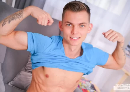 Tommy Gold's Solo Seduction: A Twink's Teasing Triumph Gay Porn