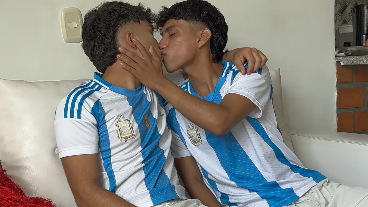Angel Of Bogota 46: 3-Way With Straight Bogota Buddies Gay Porn