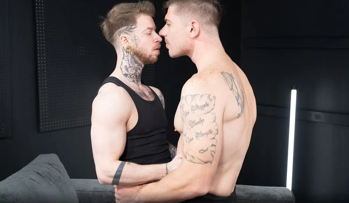 Atlas Alexander's Jockpussy Gets Filled by Derek Spears Gay Porn