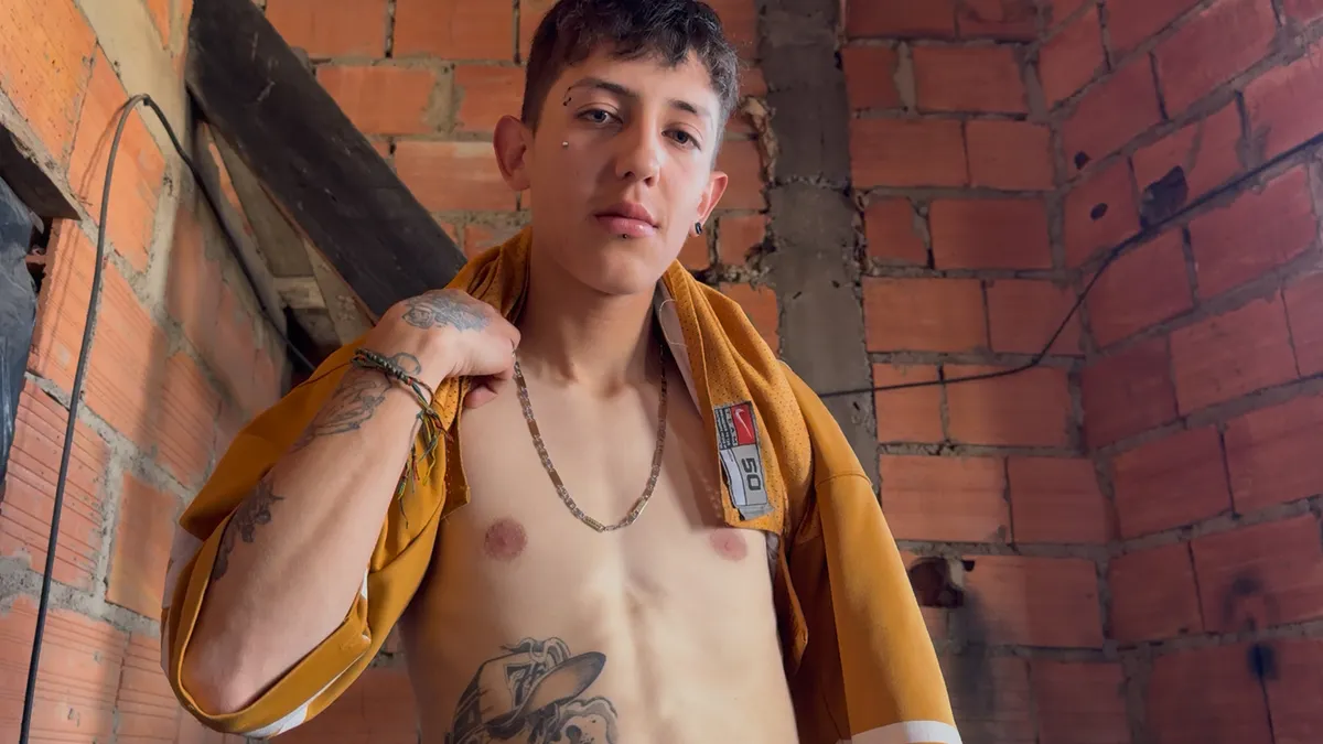 Bogota Straight Guy Trades Directions for Cash and Cock 10 Bogota Straight Guy Trades Directions for Cash and Cock Gay Porn 7