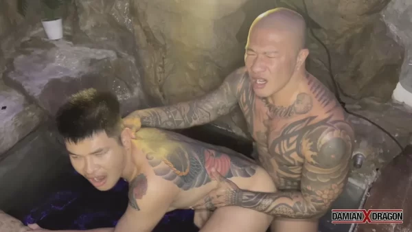 Damian Dragon and Jackie Turn Onsen Lockers Into Foreplay Gay Porn 7