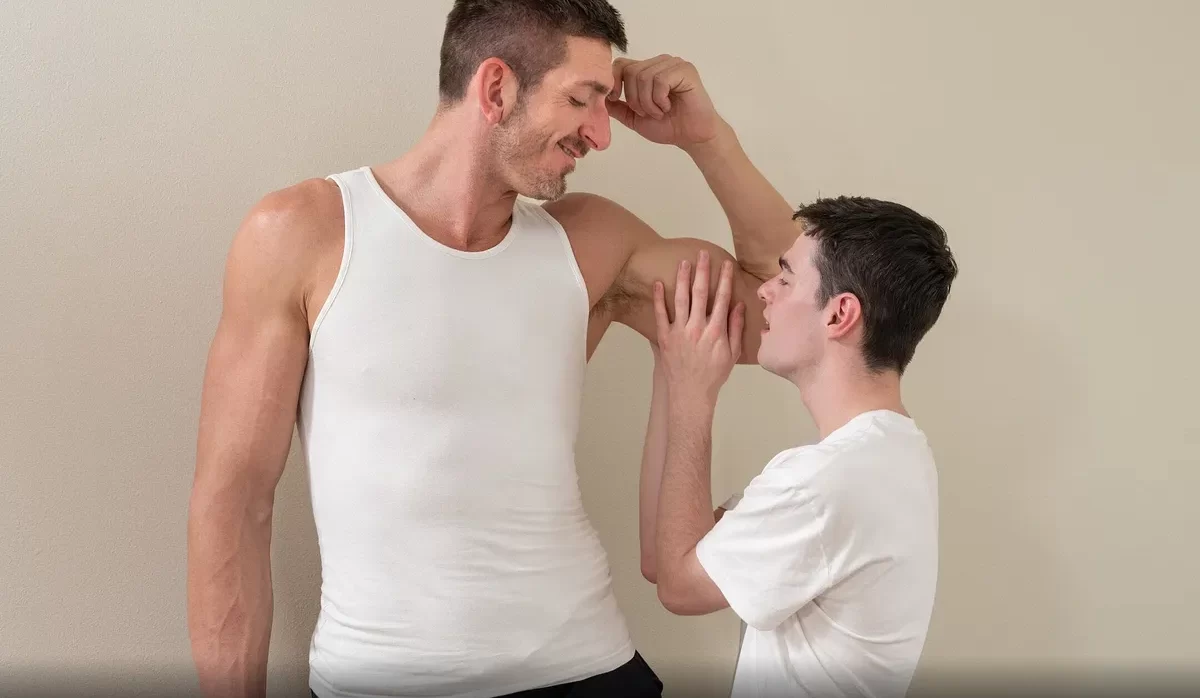 Fun Size Boys: Jay Stryker Lets Tyga Knottz Worship His Arms 1 Fun Size Boys: Jay Stryker Lets Tyga Knottz Worship His Arms Gay Porn