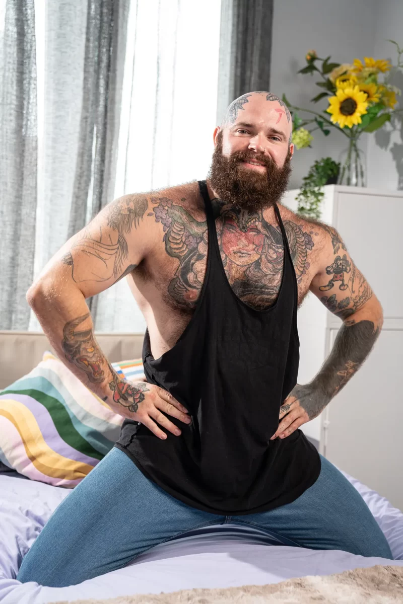 Amy Nosferatu Takes Jason Leescott's Load in Slit Slut Gay Porn 3
