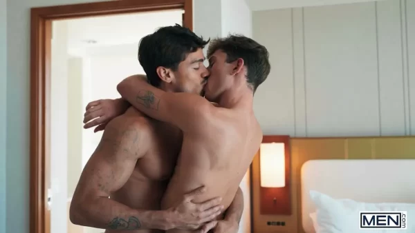 Ashton Summers Fucks Smith Sterling in Suite Indulgence Gay Porn 1