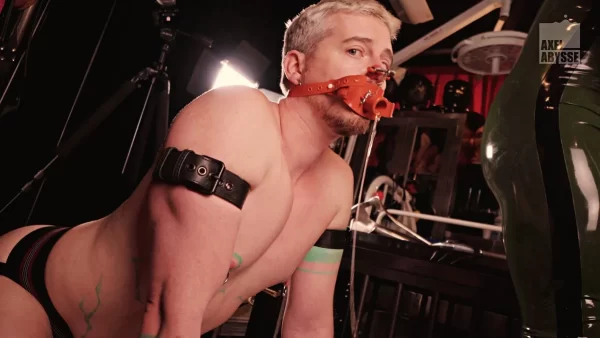 LatexPsycho and Master Sim Destroy Axel Abysse Gay Porn 13