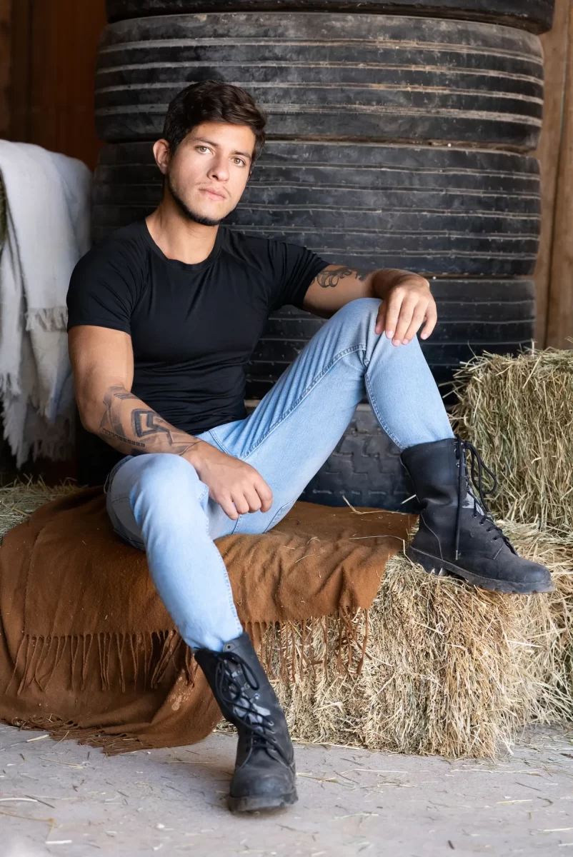 The Girthy Farmer: Josh Feeds Tiago Santana His Big Cock Gay Porn 1